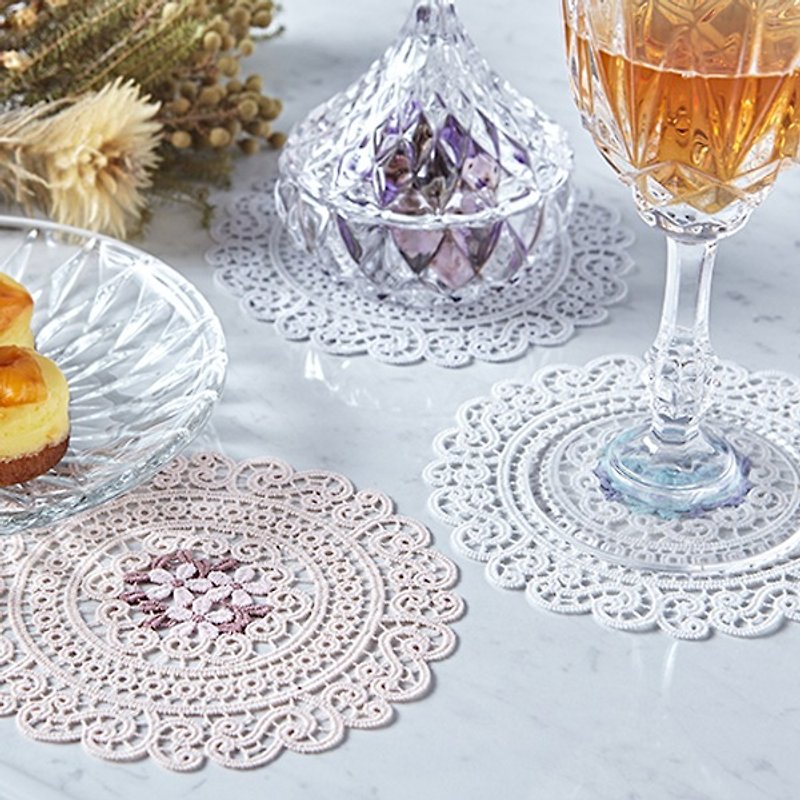 French embroidered coaster-3 sets - ที่รองแก้ว - งานปัก สึชมพู
