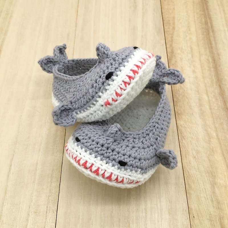 サメのかぎ針編みの幼児のブーツ靴サンダルキッズグレーのサメの靴 - キッズシューズ - コットン・麻 グレー