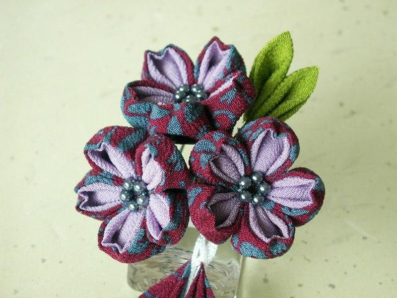 【sale30OFF】つまみ細工　古布で作った桜のかんざし 紫　お花見にぴったり - 髮夾/髮飾 - 絲．絹 紫色