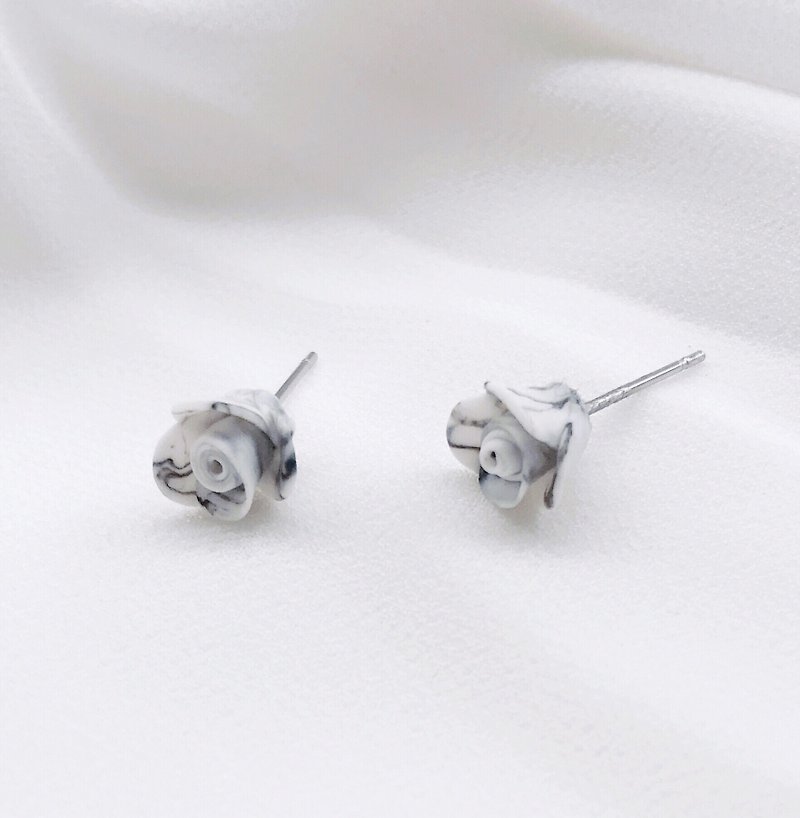 大理石玫瑰花渲染耳環 全手工耳環 夾式耳環 - 耳環/耳夾 - 黏土 銀色