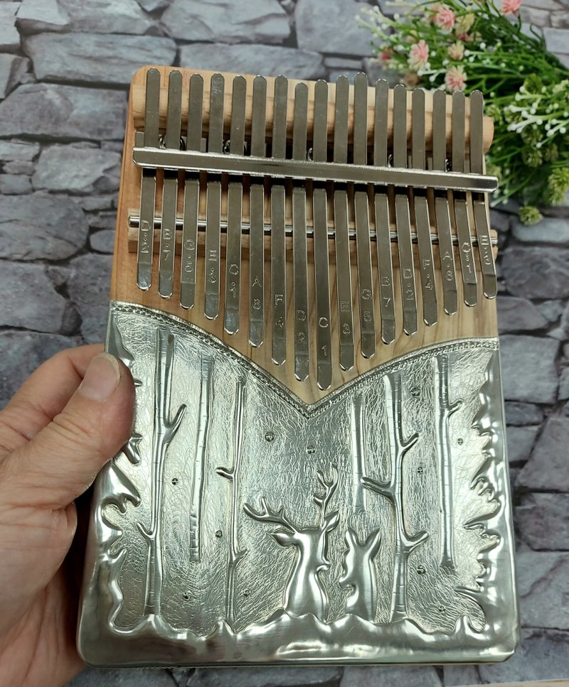 [Tin carving and metalworking that does not require fire or hammering] Simple version of the Elk Forest Tin Carving Thumb Piano for Christmas - Metalsmithing/Accessories - Other Materials 