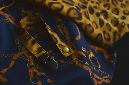 Leopard Brush Holder – Sabi Boutique