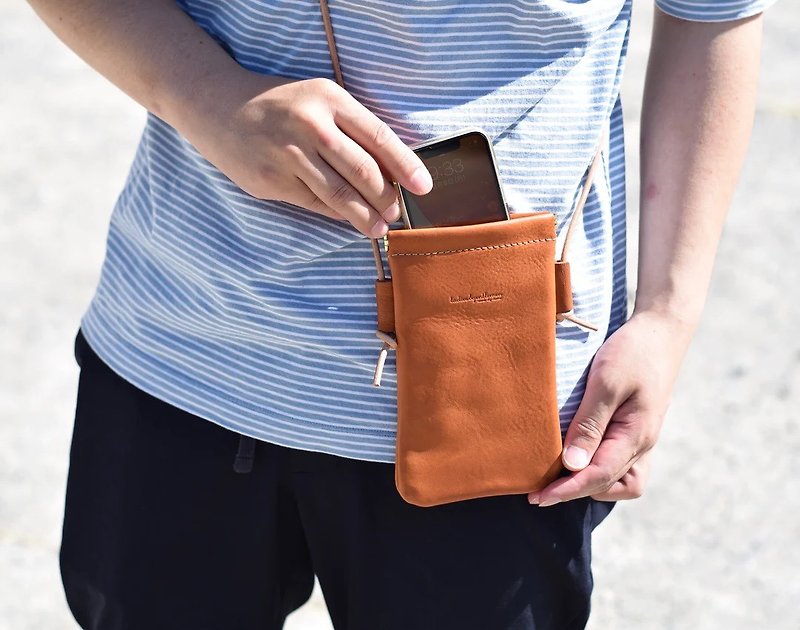 Smartphone shoulder S size Sacoche Shoulder bag Crossbody bag Shoulder bag Leather Italian leather Leather - กระเป๋าแมสเซนเจอร์ - หนังแท้ สีส้ม