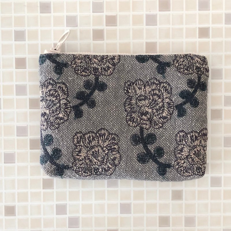 Fully embroidered flower lover handmade pouch with pocket yula - Toiletry Bags & Pouches - Cotton & Hemp Gray