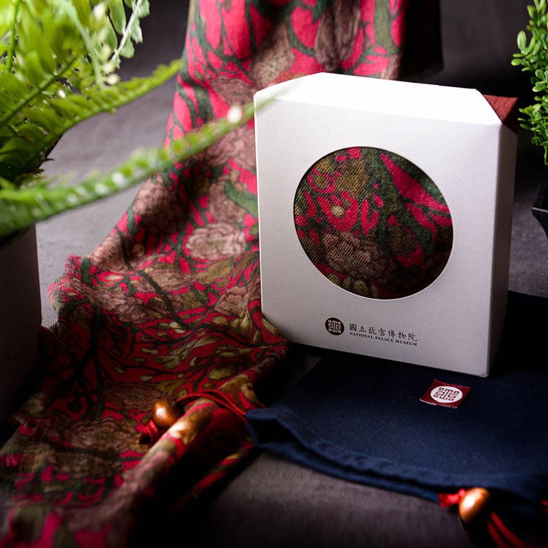 Flowers of the New Year's Day Scarf(Red) - ผ้าพันคอถัก - ขนแกะ 