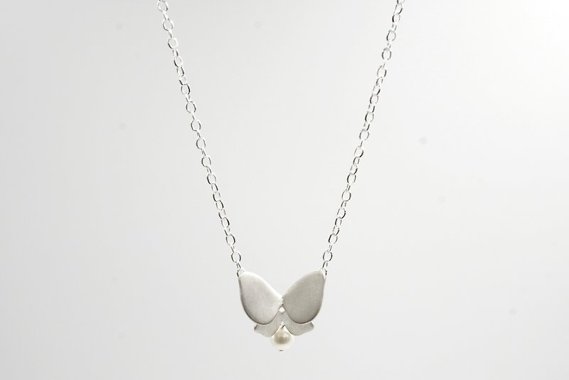 I-Shan13 folding line silver butterfly necklace - สร้อยคอ - เงินแท้ สีเงิน