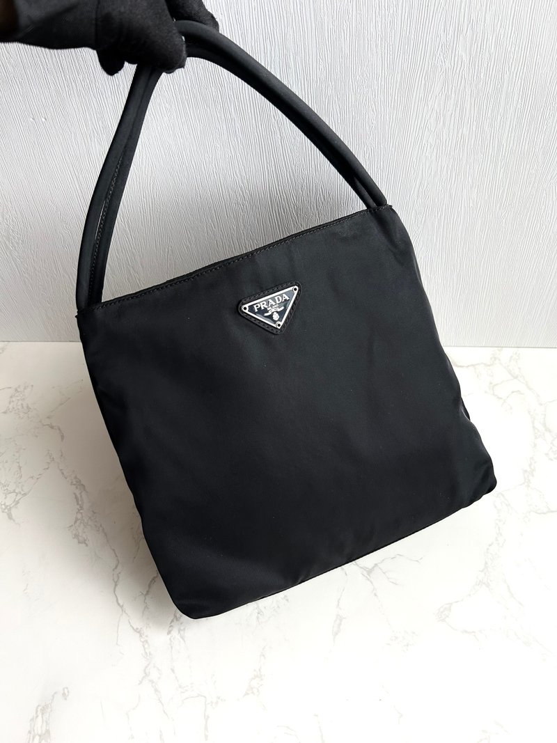 絕版中古包 Prada 黑色經典托特包 單肩包 側背包 古董包 復古包 - 側背包/斜背包 - 真皮 黑色