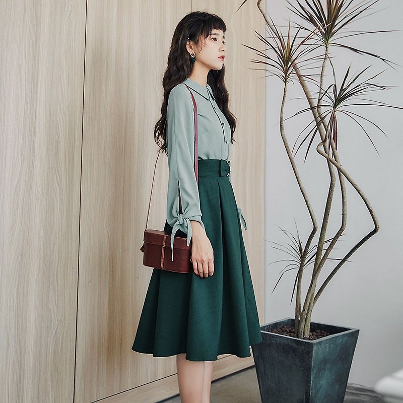 [520 full set of 10 fold] early spring wear ancient style front waist decorative buckle solid color skirt dress 8656 - Skirts - Polyester Green