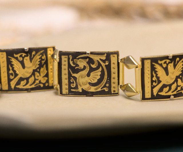 Spanish Antique Damascus 24K Metal Inlaid Flower and Bird Totem Gold-plated  Bracelet - Shop Vintage Jewelry Kiosk Bracelets - Pinkoi