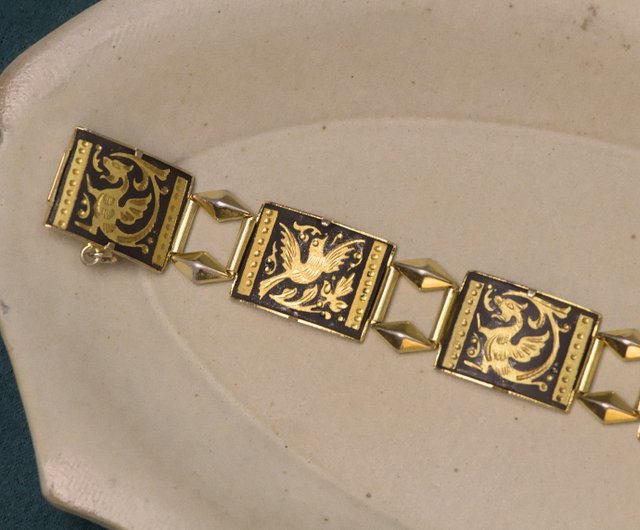 Spanish Antique Damascus 24K Metal Inlaid Flower and Bird Totem Gold-plated  Bracelet - Shop Vintage Jewelry Kiosk Bracelets - Pinkoi