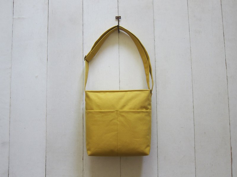 Cross Shoulder Bag Series-Medium Turmeric + Navy Blue - กระเป๋าแมสเซนเจอร์ - วัสดุอื่นๆ สีเหลือง