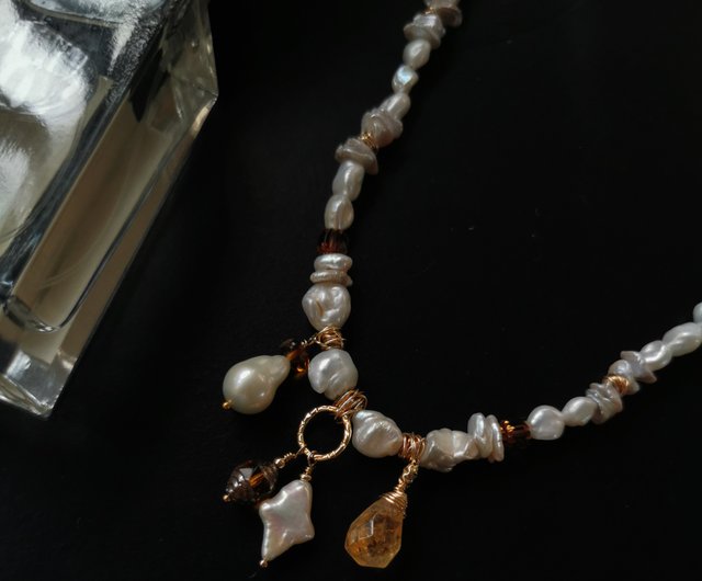 Authentic Citrine choker with baroque pearl. Gold plated.