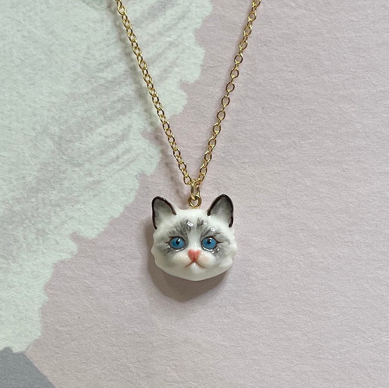 Exceptional Blue & Grey Ragdoll cat Porcelain Pendant Necklace/ Hand painted - Necklaces - Porcelain Gray