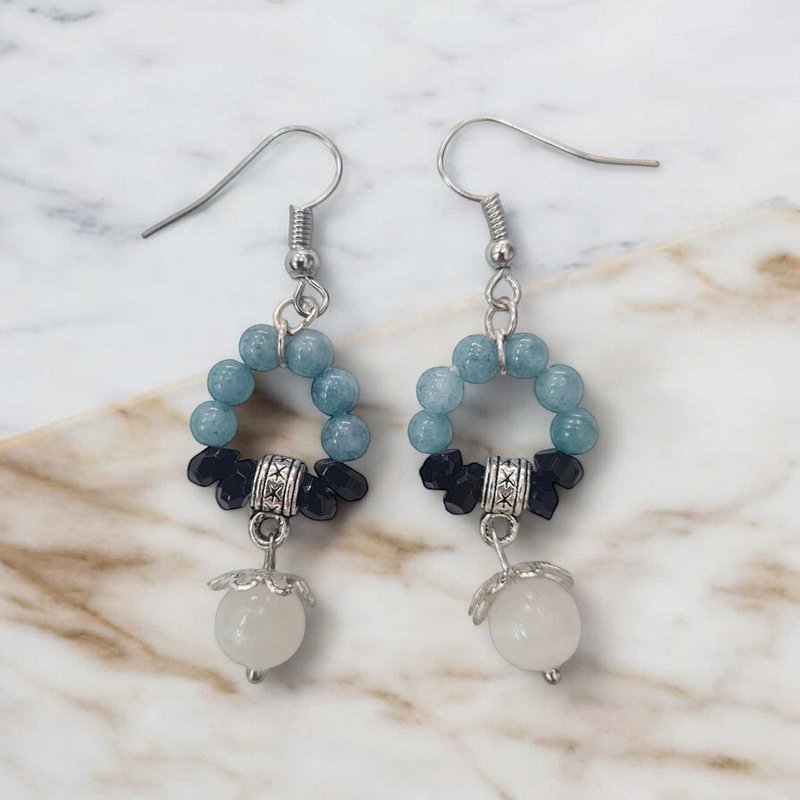 Earrings, real Stone, auspicious Stone, selenite, aquamarine, sapphire, 925 Silver stems - Earrings & Clip-ons - Stone Multicolor