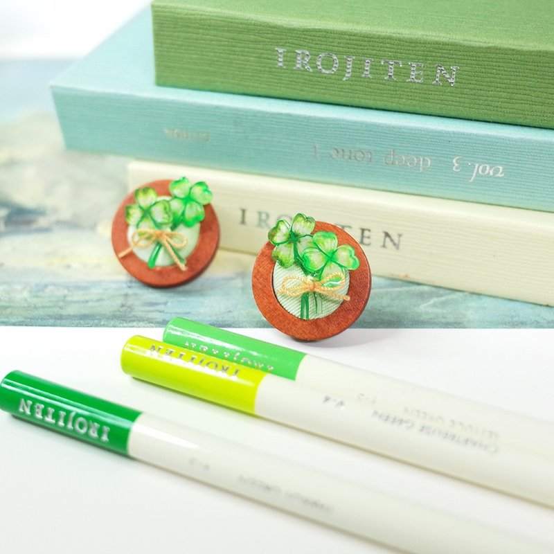 四葉幸運草 迷你立體木框別針 - 胸針 - 防水材質 綠色