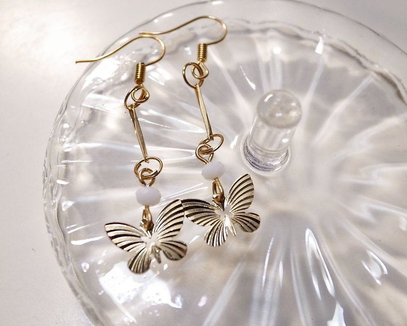 Butterfly Fluttering Earrings - Earrings & Clip-ons - Other Metals Gold