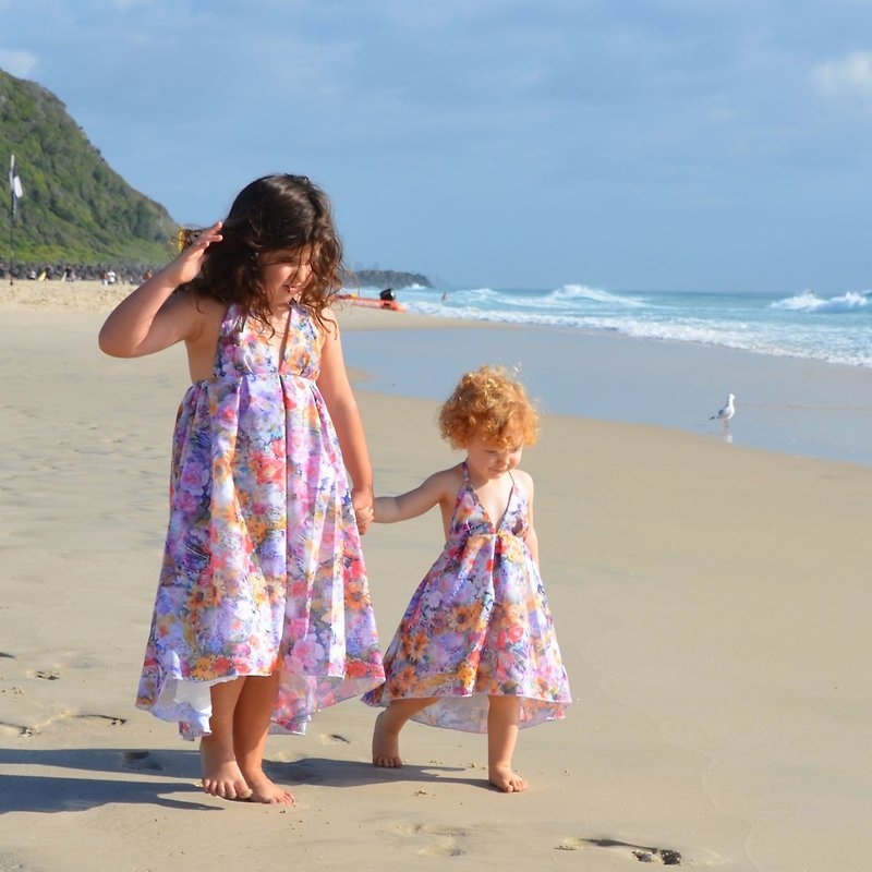 Girls Summer Beach Sundress in Rainbow Flowers - ชุดเด็ก - ผ้าฝ้าย/ผ้าลินิน หลากหลายสี