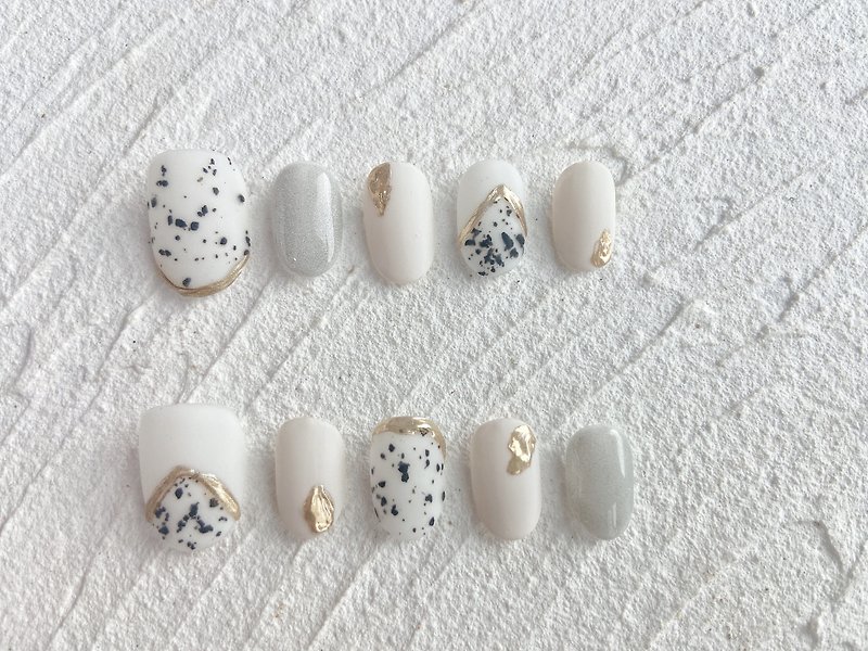 Simple style quail eggs with irregular metal lines to wear nails - Other - Other Materials Khaki