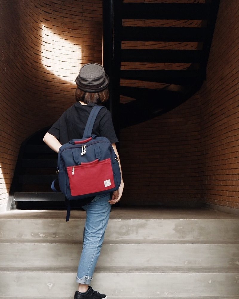 SQUARE UP BAG：NAVY-RED COLOR。 - リュックサック - その他の素材 レッド