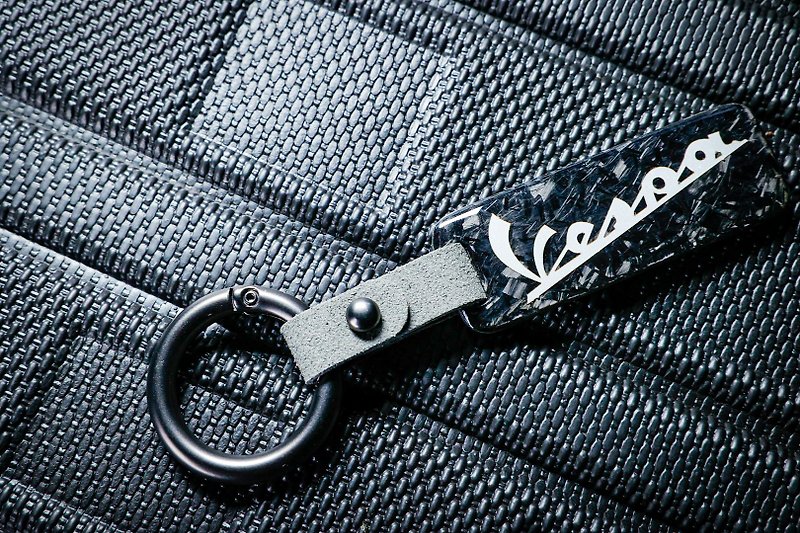 Vespa positive carbon fiber key ring. positive carbon fiber material - แกดเจ็ต - คาร์บอนไฟเบอร์ 