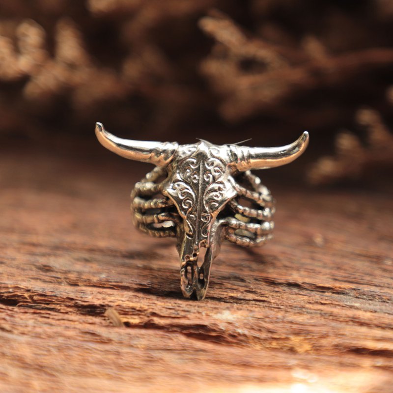 buffalo Skull Ring for women made of sterling silver 925 - 戒指 - 純銀 銀色