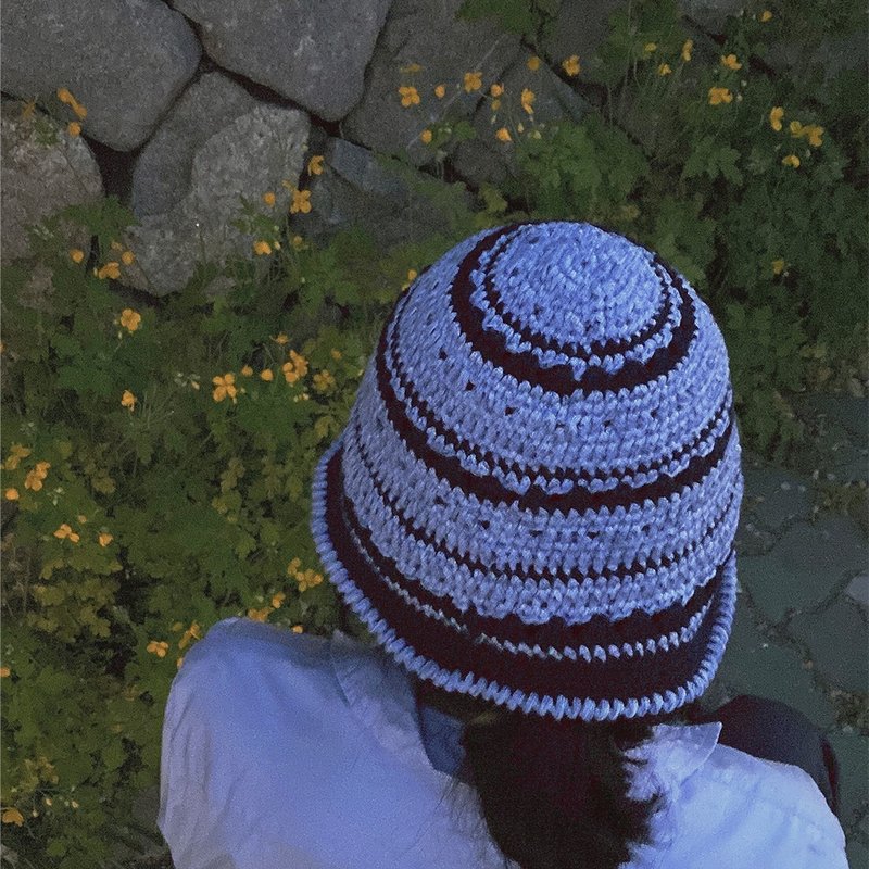 Women Denim Style Spring Autumn Knit Hat Bucket Hat crochet - 帽子 - 其他材質 藍色