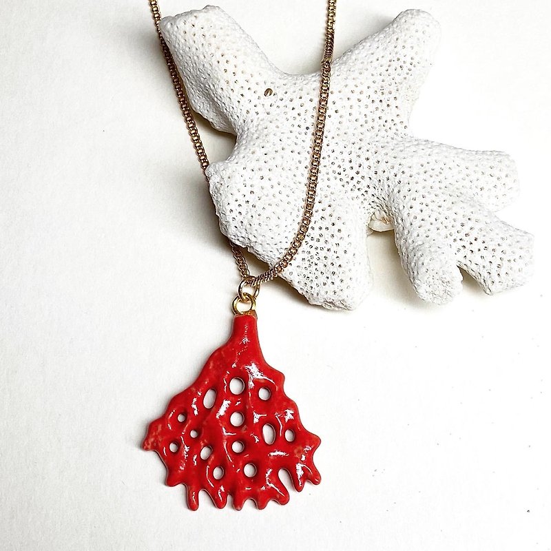 And Mary Red Carol Reef Necklace - Necklaces - Porcelain 