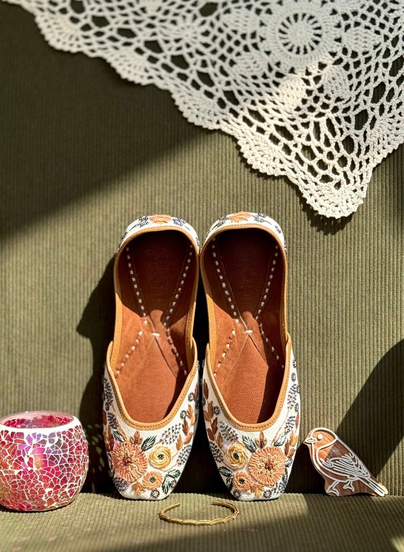 India | Handmade Ethnic Shoes - Chestnut Blossom - Other - Genuine Leather Brown