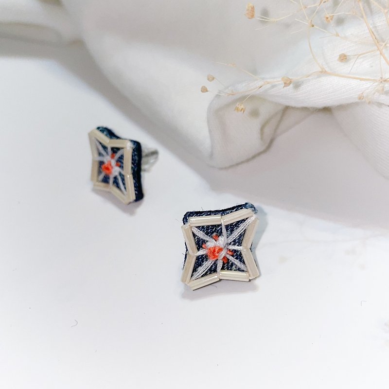 Four-pointed star denim embroidered earrings with adjustable clip - ต่างหู - ไฟเบอร์อื่นๆ หลากหลายสี