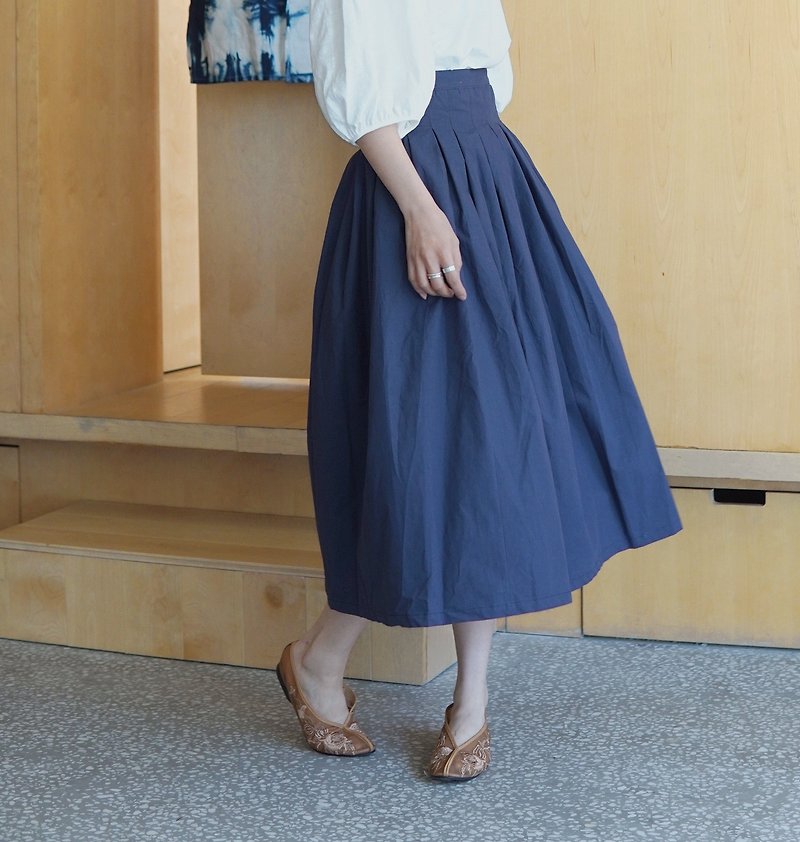 High density washed cotton Navy half skirt - กระโปรง - ผ้าฝ้าย/ผ้าลินิน สีน้ำเงิน