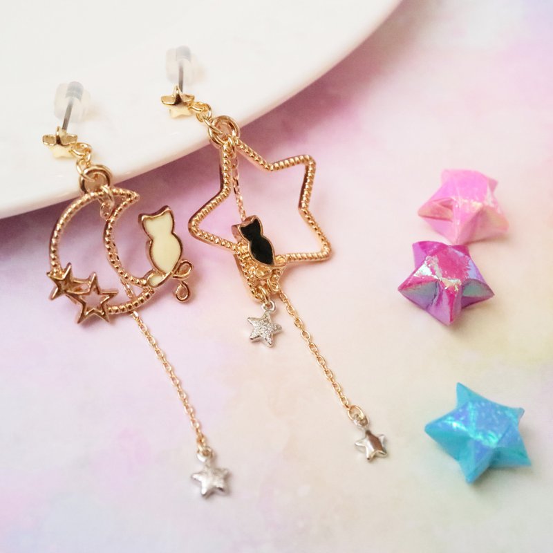 星に願いを ピアス　チタンポスト 黒猫 月 星 魔法 宇宙 揺れる かわいい ファンタジー 夢 ねこ ネコ 魔女 ハロウィン ハロウィーン アレルギー対応 - 耳環/耳夾/耳骨夾 - 其他金屬 黑色