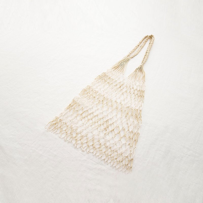 Hand-knitted Fish Net Bag (Gold-White) - อื่นๆ - เส้นใยสังเคราะห์ สีทอง