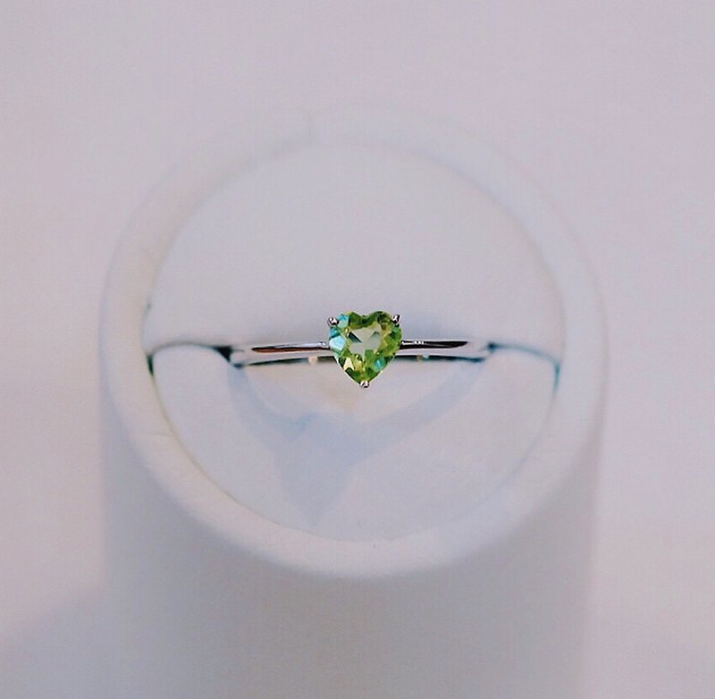 HEART SHAPE PERIDOT ring - 戒指 - 寶石 綠色