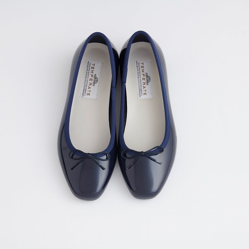 晴雨兩用 深藍色方頭平底雨鞋EMMA (NAVY) - 雨靴/防水鞋 - 防水材質 藍色