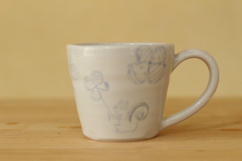 Blue inlay squirrels and cups of flowers and strawberries. - Mugs - Pottery 