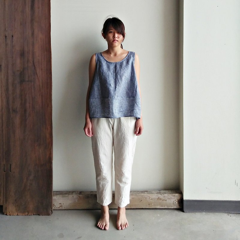 Micro-fluid stitching vest linen beige blue stripes - เสื้อกั๊กผู้หญิง - ผ้าฝ้าย/ผ้าลินิน หลากหลายสี