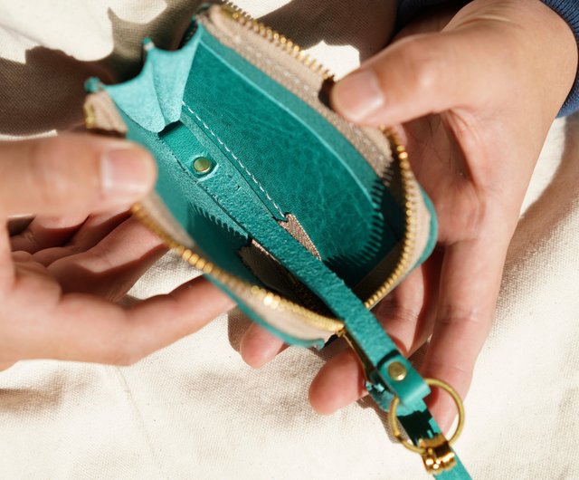 【本革】究極のキーケース イタリアンレザー ブルー 便利 プレゼント 76409218a0b6de5d25085f75bda2ee