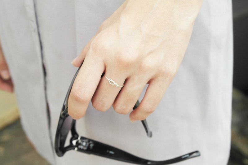 《經典手感線戒系列》經典款 純銀 微光隨機結繩戒指 - 戒指 - 寶石 