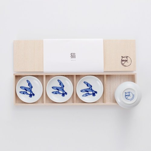 Ishimaru Hasami-yaki - Small Fish Dried Bean Dish Gift Box (4pcs)