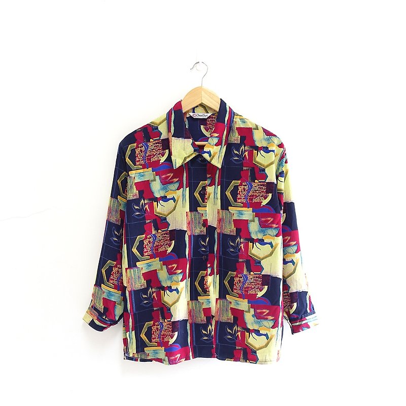 │Slowly | whimsical world - vintage shirt │ vintage. Vintage. Art - เสื้อเชิ้ตผู้หญิง - เส้นใยสังเคราะห์ หลากหลายสี