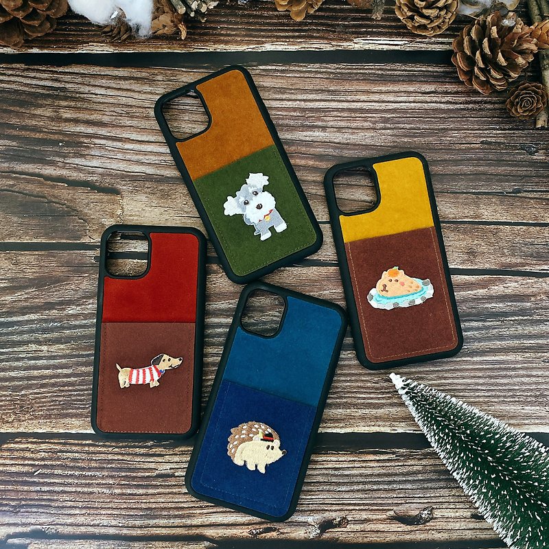 Iphone12 phone case | Four colors | Littdlework - เคส/ซองมือถือ - งานปัก หลากหลายสี