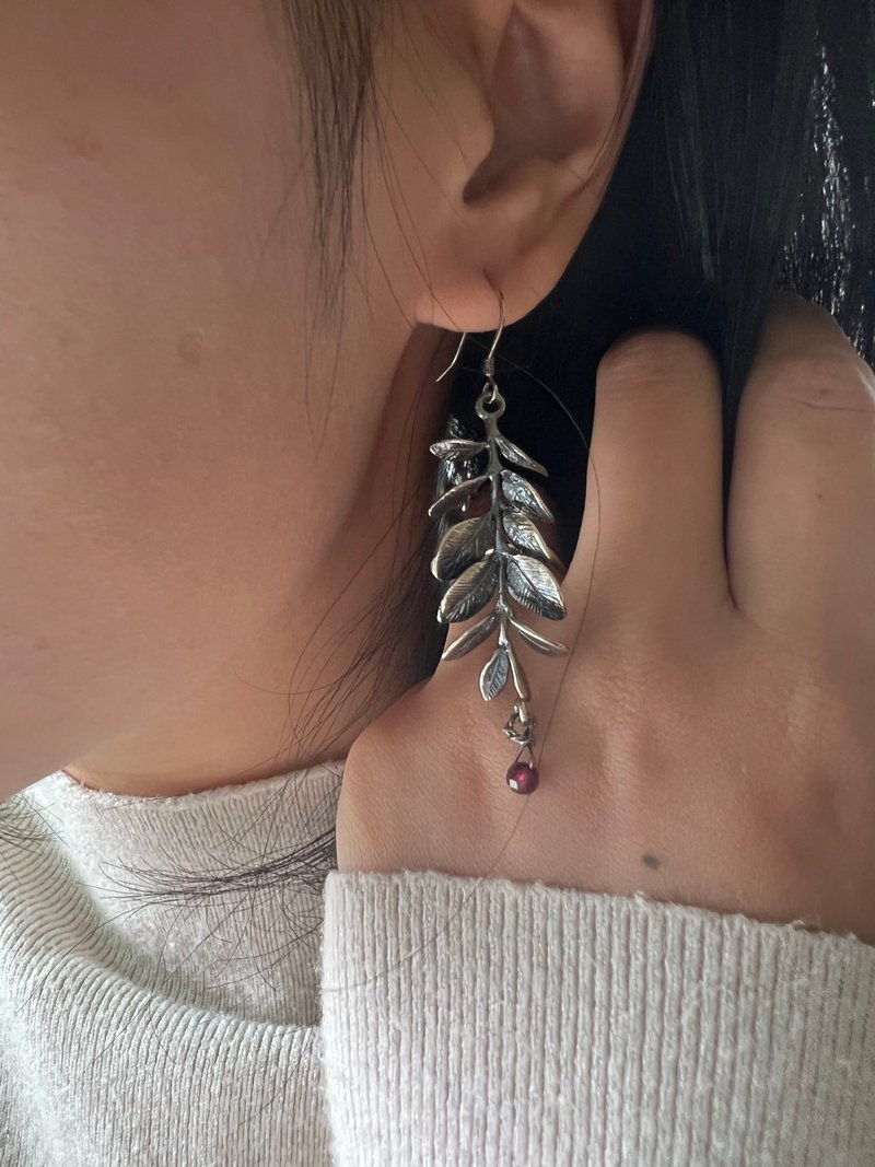 Plant - Silver Leaf, Stone- Sterling Silver Earrings. ㄧ month birthstone - Earrings & Clip-ons - Sterling Silver Silver