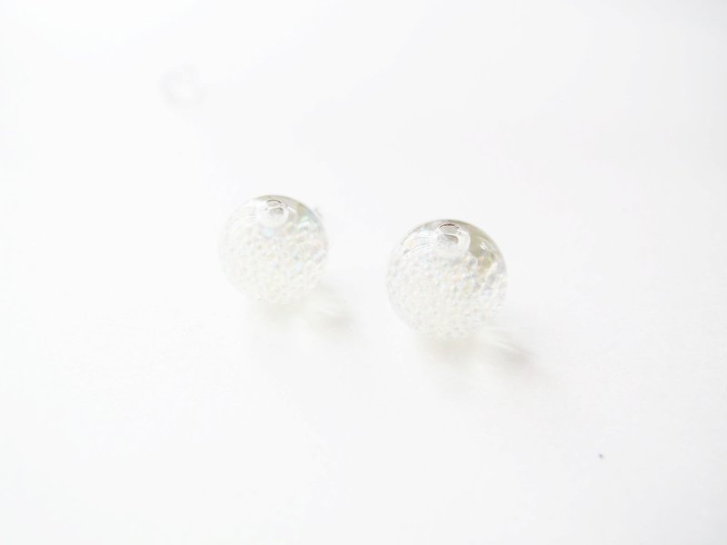 * Rosy Garden * Little glass beads with water inside glass ball earrings - Earrings & Clip-ons - Glass White
