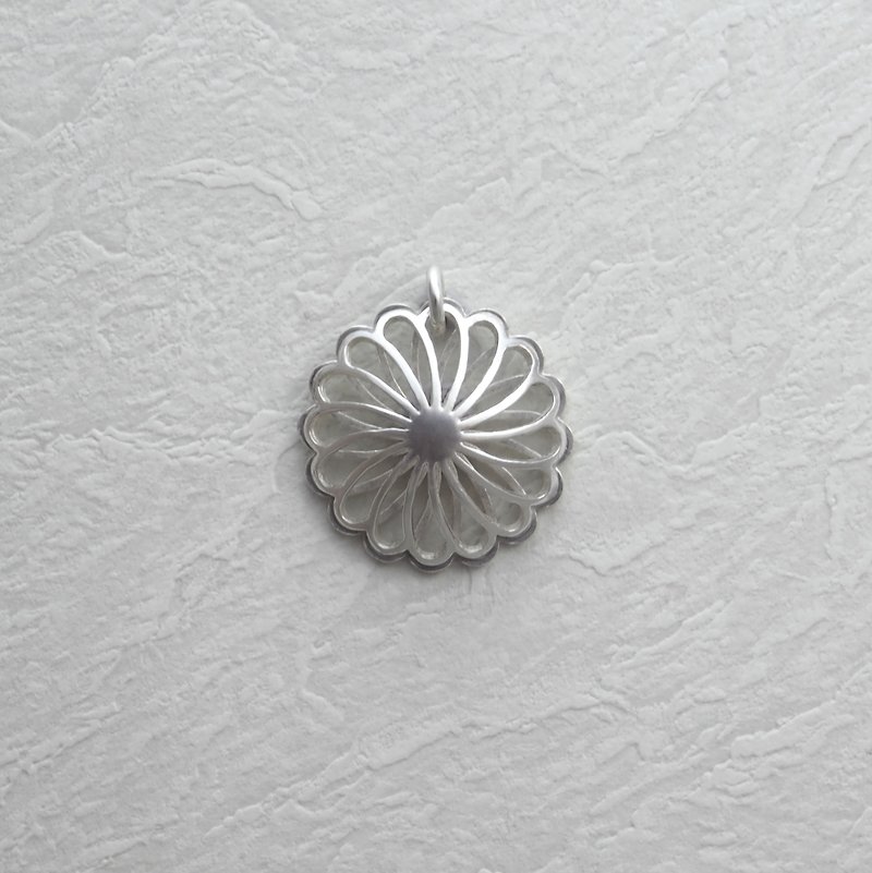 925 silver Duo spin kiku Dangling pendant (XL) - สร้อยคอ - เงินแท้ สีเงิน