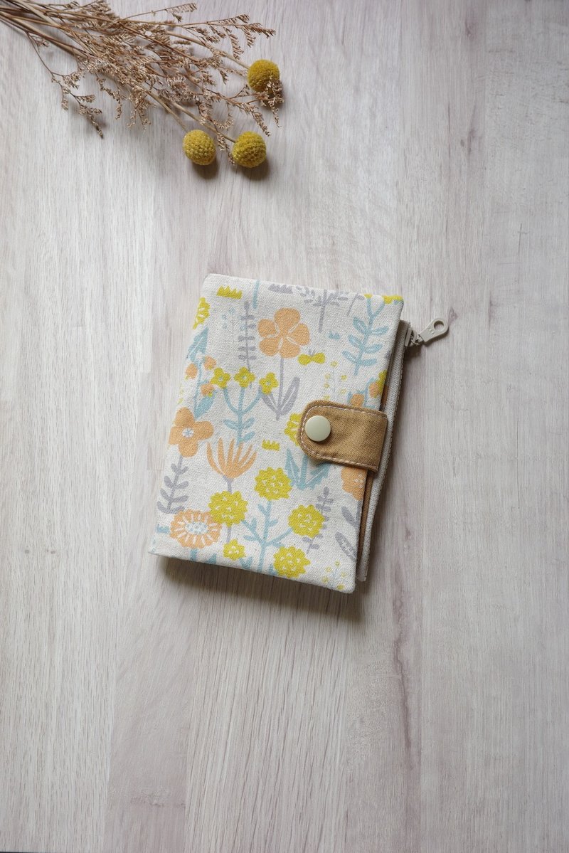 Orange Bottom Garden - Passport Cover Passport Holder | Handmade by Haibai - Passport Holders & Cases - Cotton & Hemp 