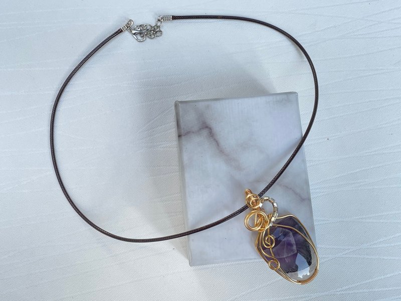*230126 wire wrapping 紫水晶 銅線 繞線 吊墮 - 項鍊 - 銅/黃銅 金色
