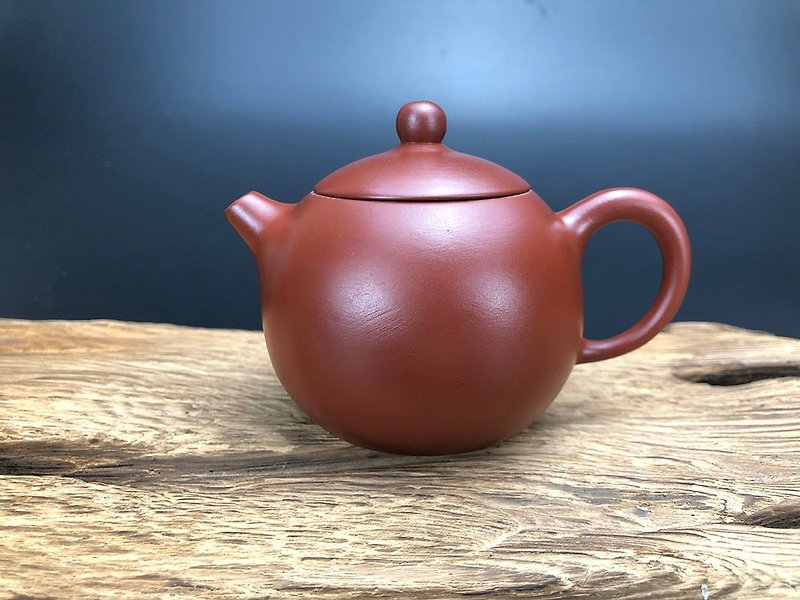 【WeiTao】  Handmade Tea Pot - Teapots & Teacups - Pottery Red