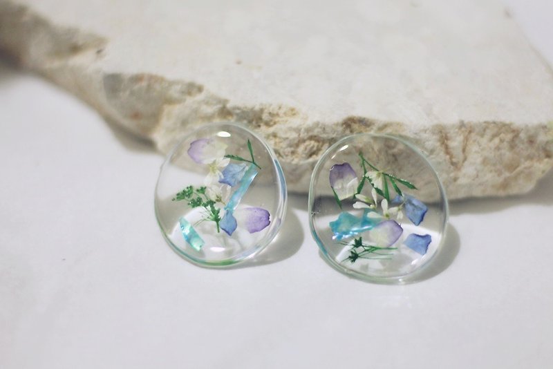 / Flower bush / Dried flower specimen resin earrings / - Earrings & Clip-ons - Plants & Flowers Blue