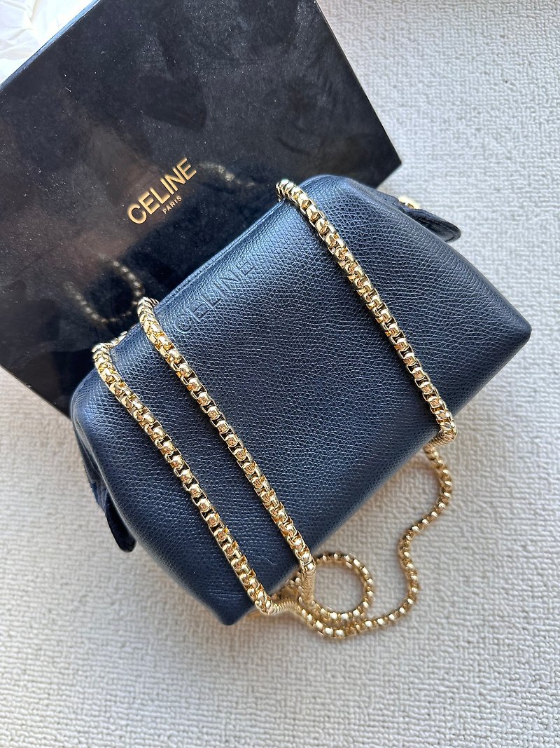 Second-hand bag Vintage Celine dark blue pebbled cowhide cosmetic bag small crossbody bag - กระเป๋าแมสเซนเจอร์ - หนังแท้ 