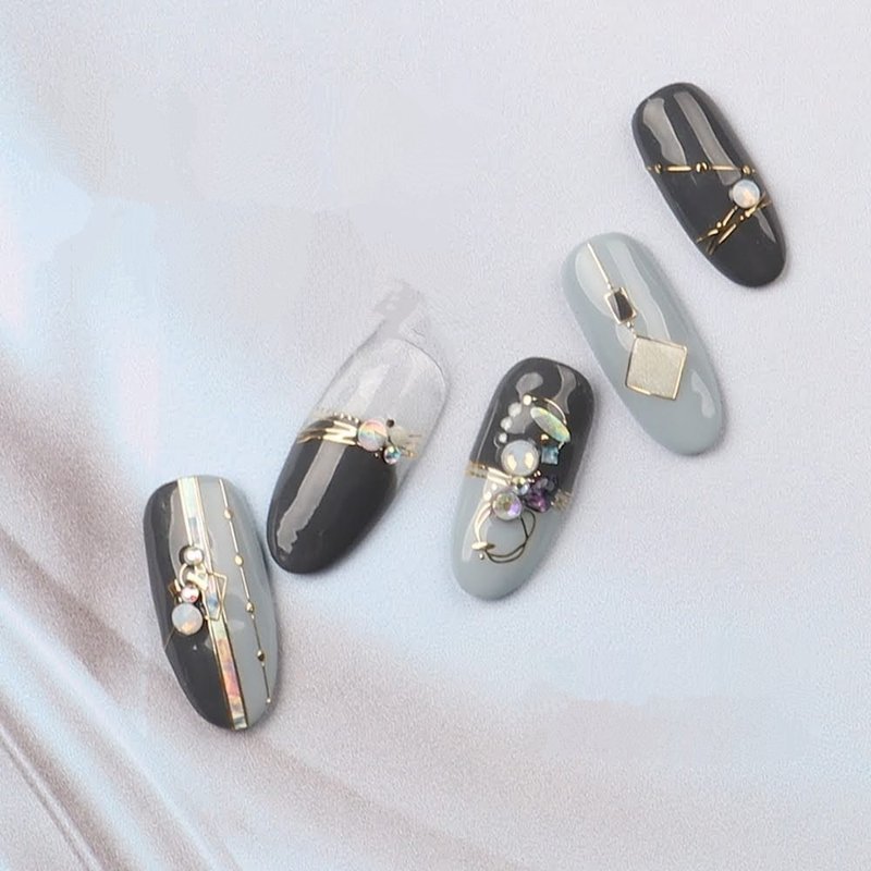 【 DIY 美甲】Nail Look 美甲裝飾藝術貼紙 紅酒寶石 - 指甲油/指甲貼 - 紙 金色